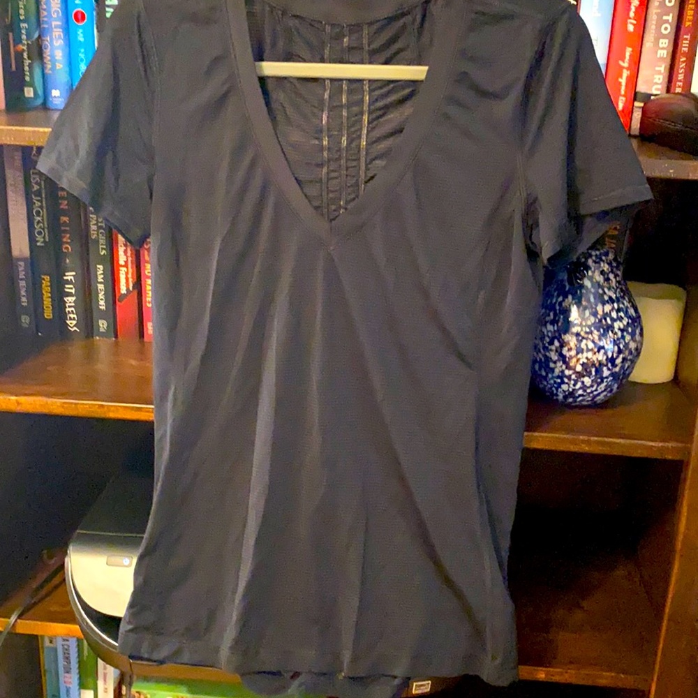 Lululemon top